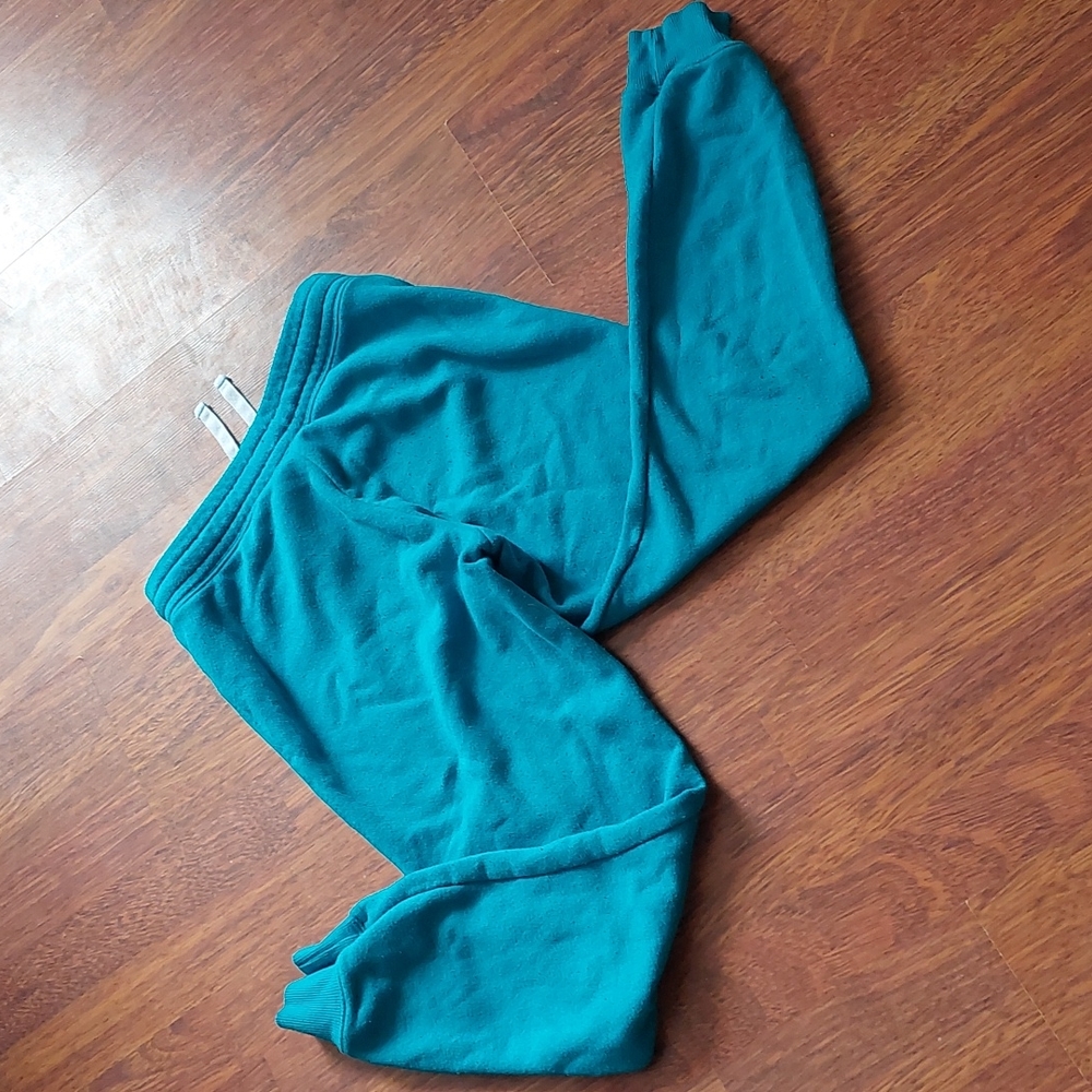 Sweats - Picture 5 of 7